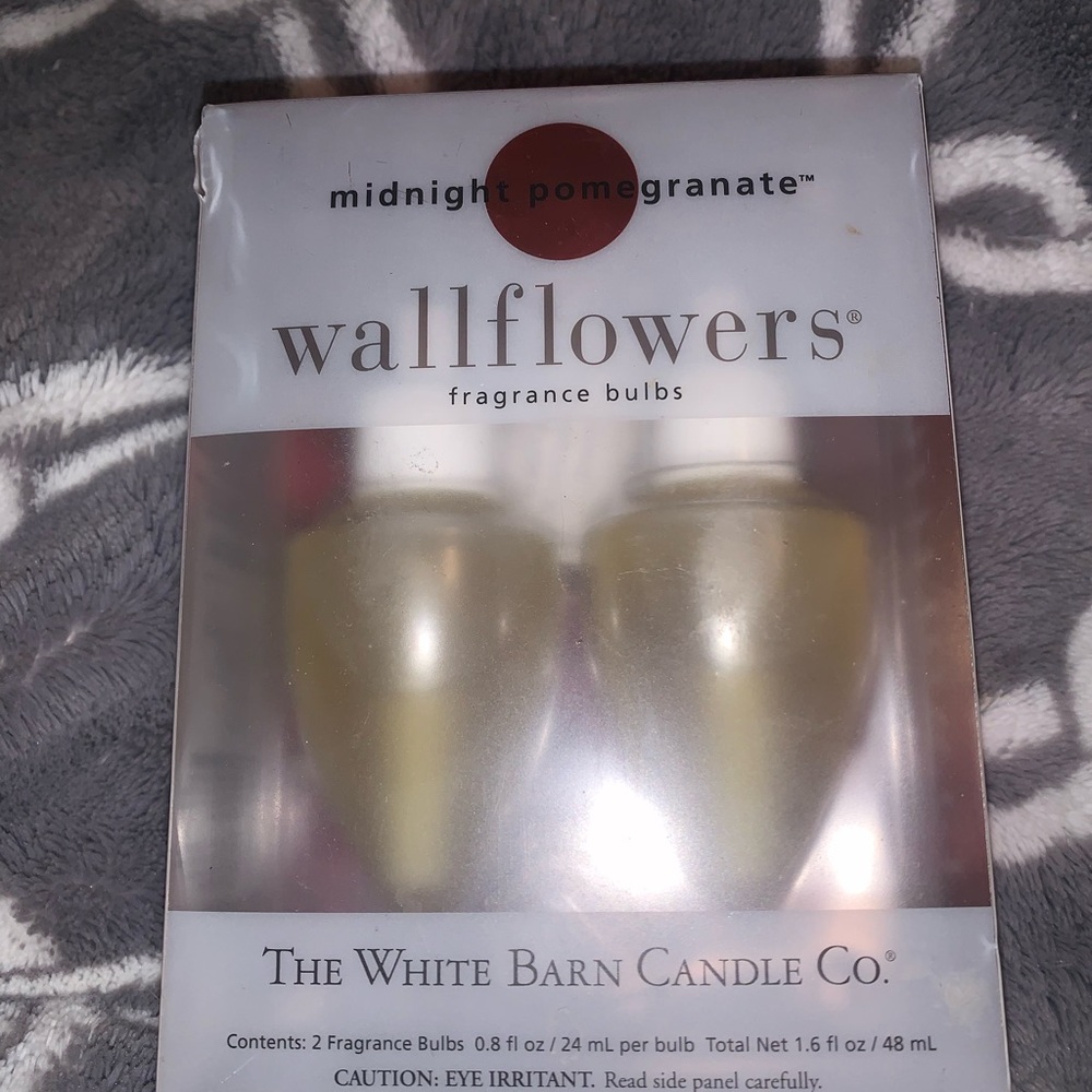 Retired Wallflowers Midnight Pomegranate Fragrance Bulb 2 Pack Bath & Body Works